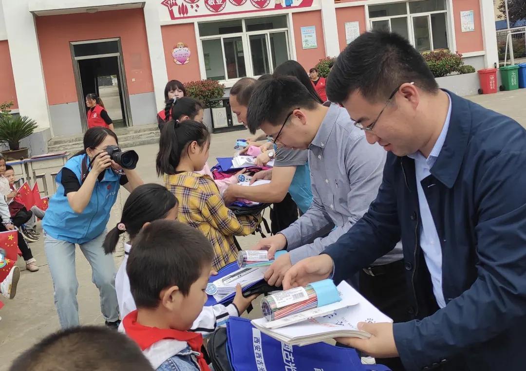 西安西古光通最新招聘启事，探索自然美景之旅，寻找内心平静之旅的伙伴